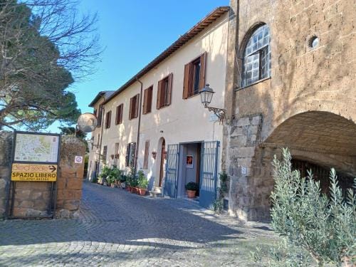 Dea Estia Alloggio Turistico Hotel in Tuscania