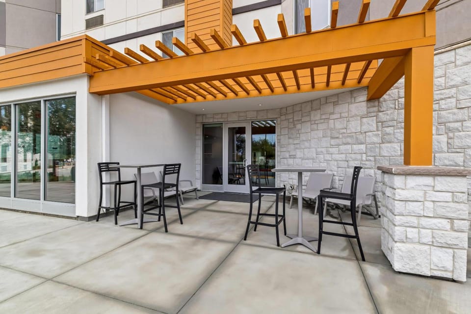 Everhome Suites Temecula Hotel in Temecula