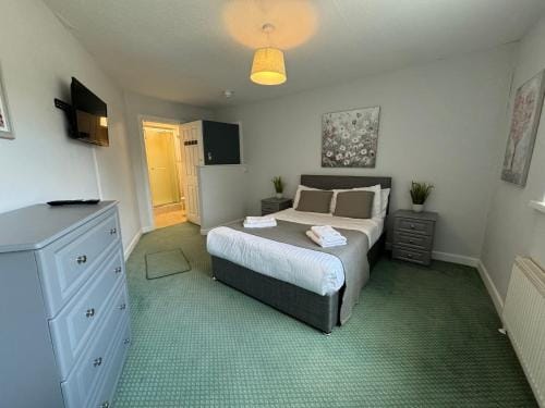 Riverside House Hotel in Donegal City