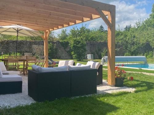 chez Odette Cypres de Provence Hotel in Bourgogne-Franche-Comté