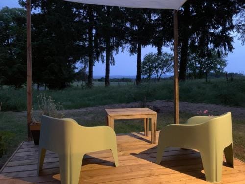 Aux Logis de Fonfroide Chez Mylene & David Hotel in Auvergne-Rhône-Alpes