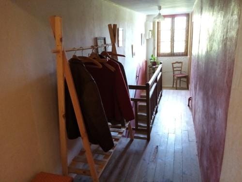 Chambres D'hotes LES PAPILLONS Hotel in Auvergne-Rhône-Alpes