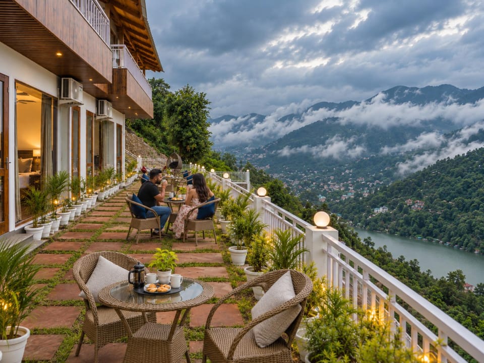 Navya Stays - Stay Above the Lake Hotel in Uttarakhand