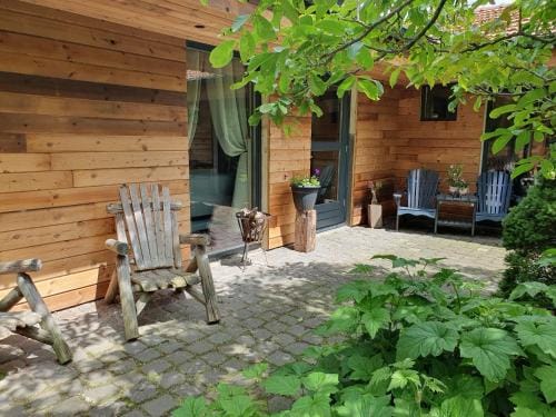 B&B Land of Tir Nan Og Lodge in Lommel