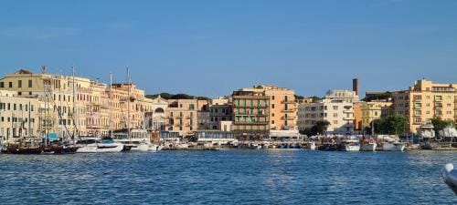 La Maison sul Porto Hotel in Anzio