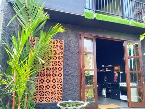 KUBU BLACK HOUSE Hotel in Bali