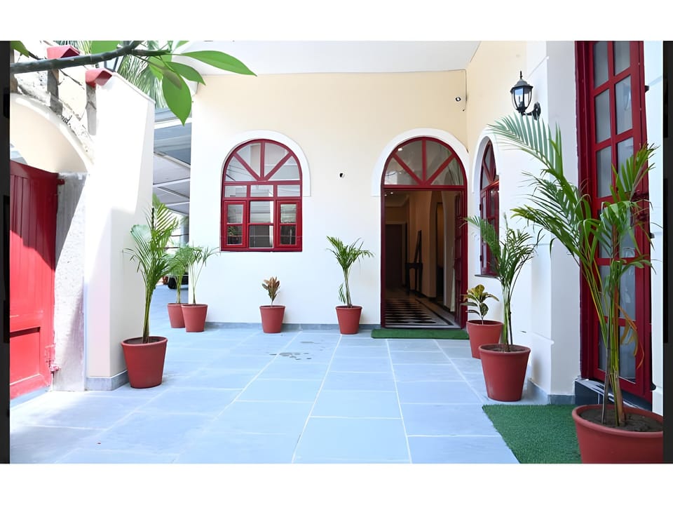 Soothing Palms Hotel in Udaipur