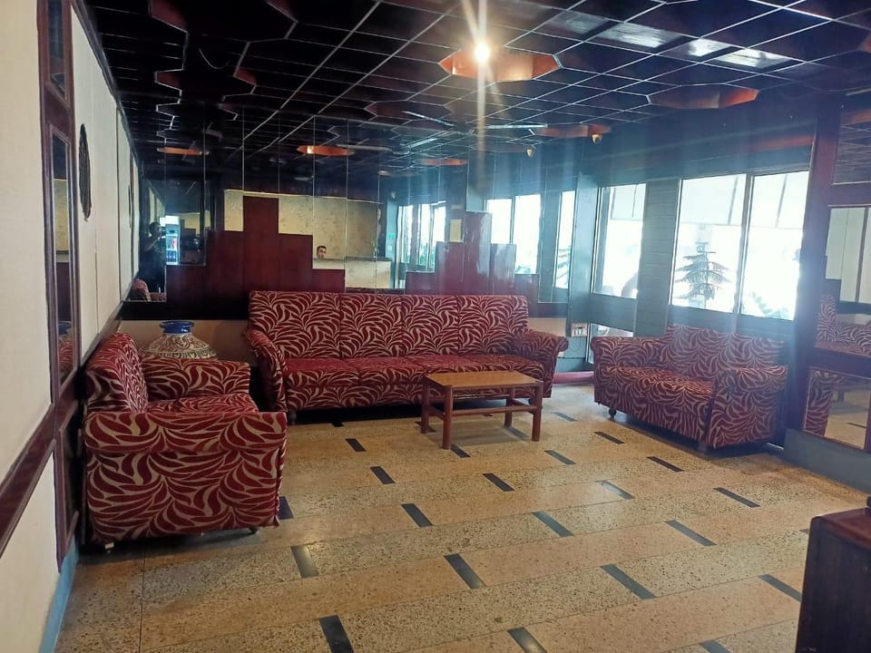 Hotel Skylark Hostel in Maharashtra