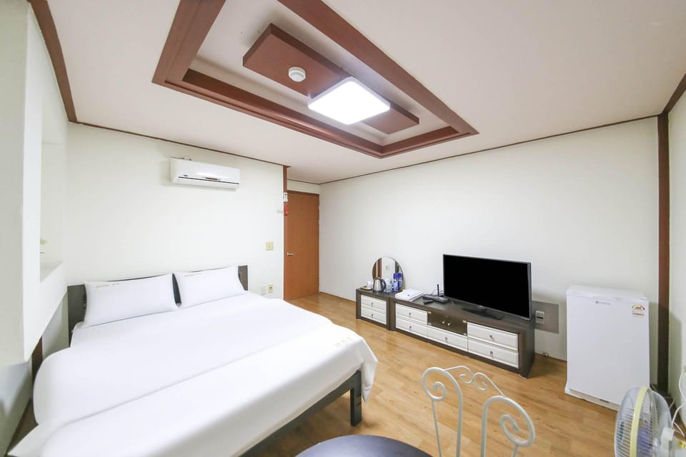 Taean Hotel Woori Motel in South Korea
