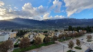 Vista mozzafiato sulle Alpi Hotel in Rovereto