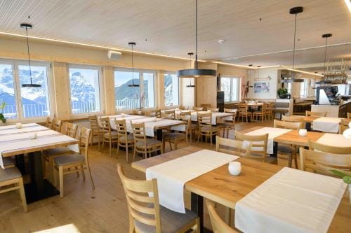Alphotel Biel-Kinzig - Access by Cable Car only! Hotel in Canton of Grisons