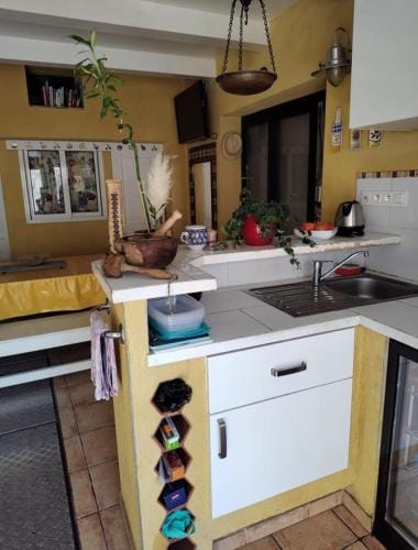 Dorm Hostel Camp Backpackers-la girelle Hostel in Marseille