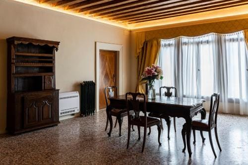 Palazzo Titti Rialto Suites Hotel in Venice