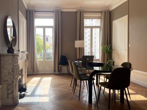 Appartement Colodge - Fourneyron Hotel in Saint-Étienne