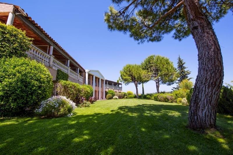 Castel  Provence Hotel in Mouans-Sartoux