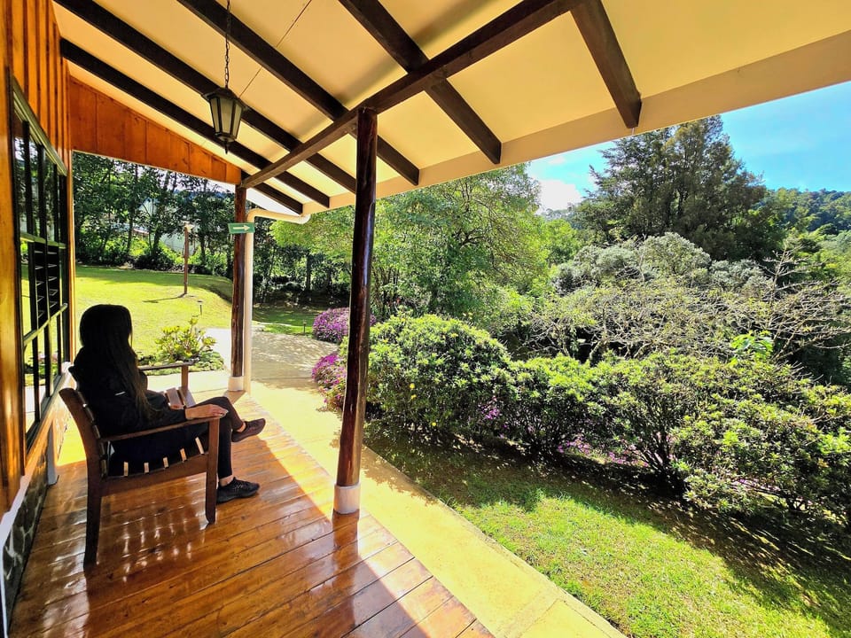 Hotel de Montaña Suria Hotel in San José Province