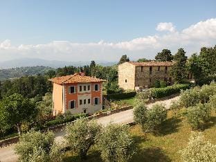 Tenuta Torre Rossa Farm & Apartments Hotel in Tuscany