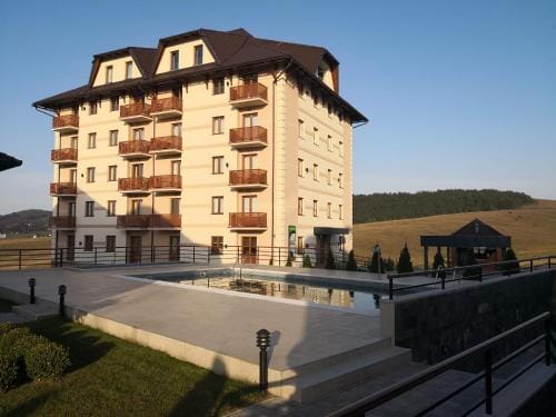 Sunset Zlatibor Hills Hotel in Zlatibor