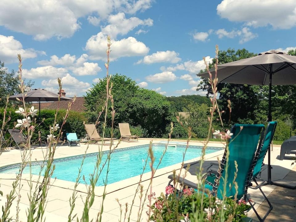 Au pays de Jacquou Hotel in Nouvelle-Aquitaine