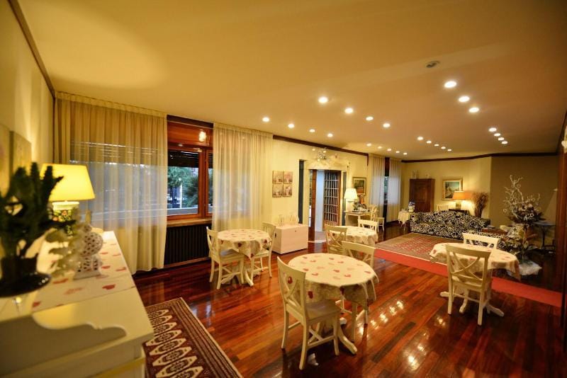 Villa Bianca Hotel in Lake Garda