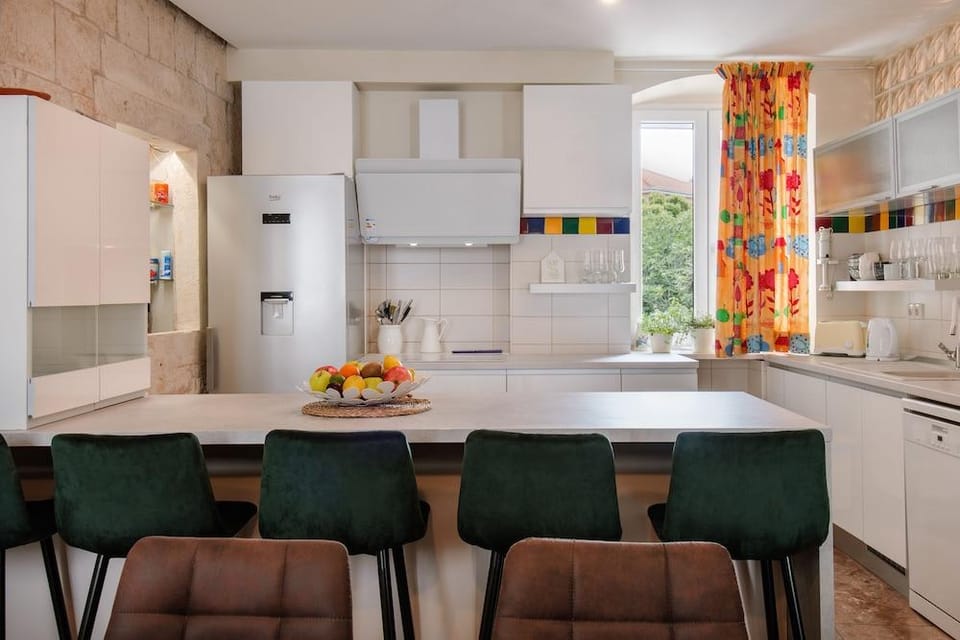 Bouganvillea Split Apartments Hotel in Split