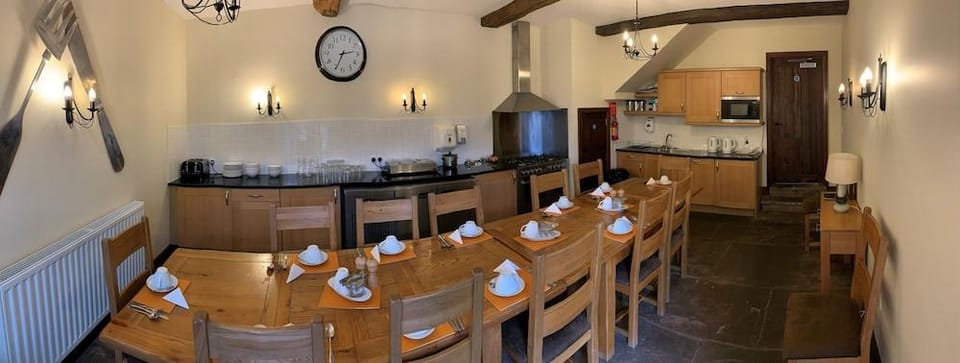 England s Gate and Coachhouse Hotel in Wales