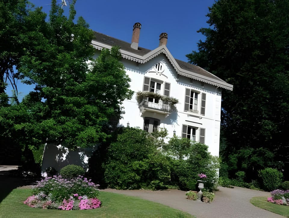 La Maison D hôtes du Parc Hotel in Switzerland