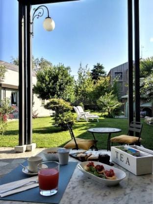 Residenza Laurum B&B Hotel in Mandello del Lario