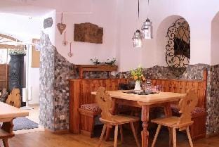 Hotel Gasthof Moserwirt Hotel in Maria Alm