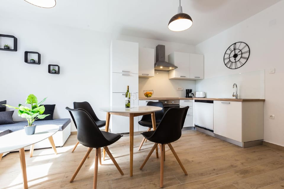 Deluxe Apartment near Bridge Hotel in Zadar