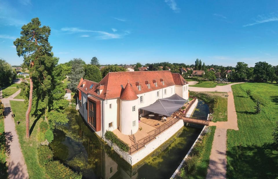 Chateau du Bost - Teritoria Hotel in Auvergne-Rhône-Alpes