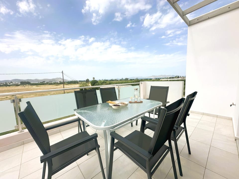 Lilu Villa 2 with Private Pool Resort in Tigaki