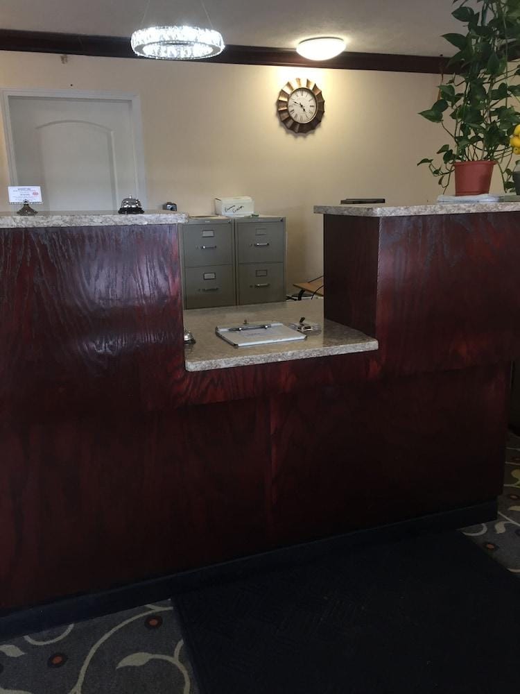 Budget Inn Farmington Hotel in New York