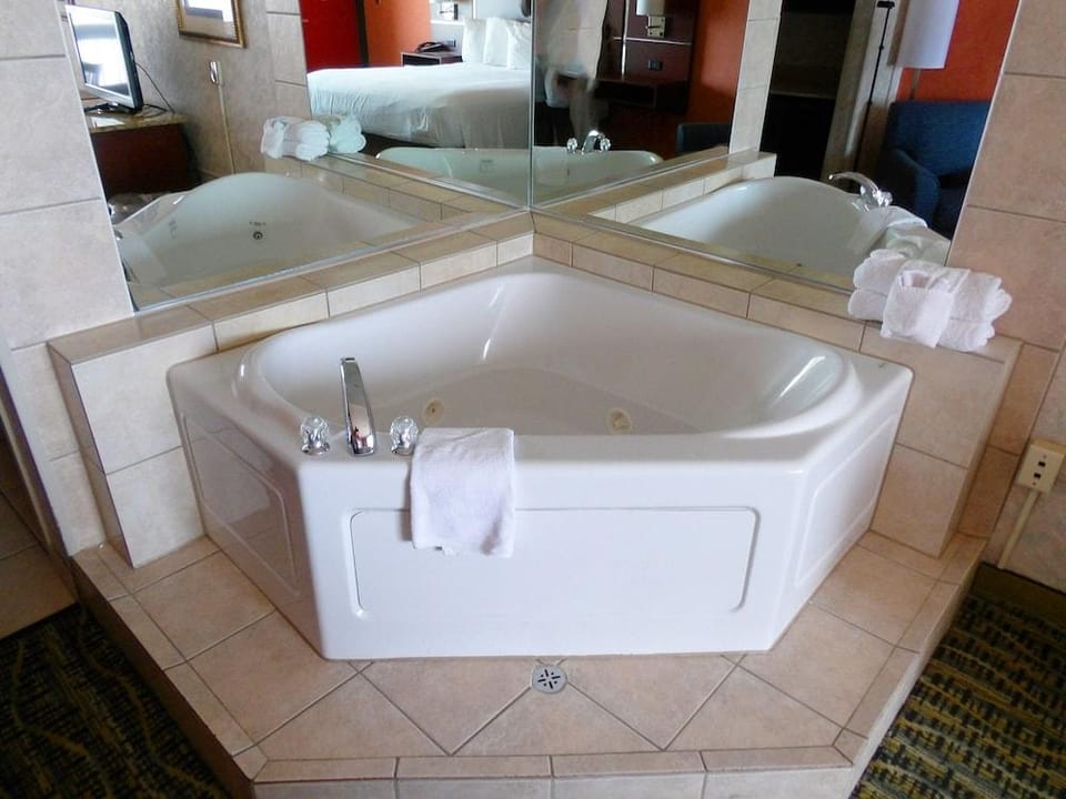 Breakers Resort Inn Hotel in Virginia Beach