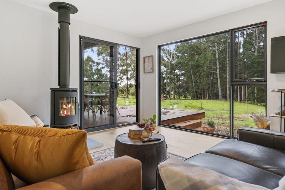The Hide On Cloudy Hotel in South Bruny
