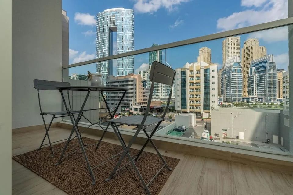 Stunning Apt Marina view with Balcony Hotel in Dubai