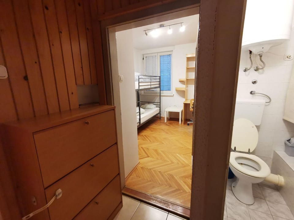 Apartment for four with free parking Hotel in Ljubljana