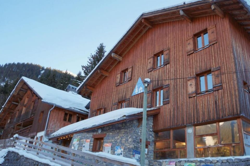 Auberge de Jeunesse HI La Clusaz Hotel in Manigod