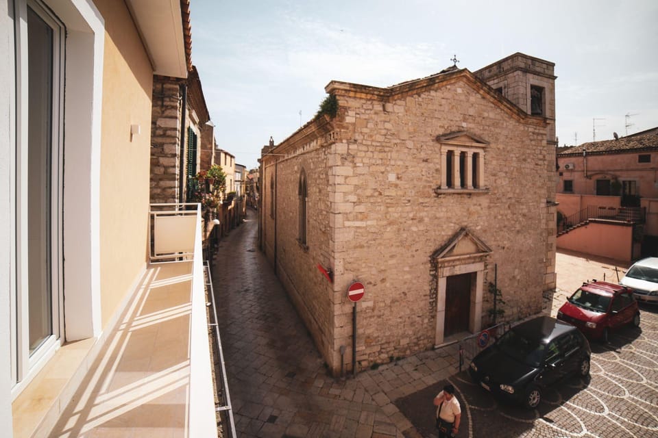 LE DIMORE DEGLI ARTISTI Hotel in Basilicata