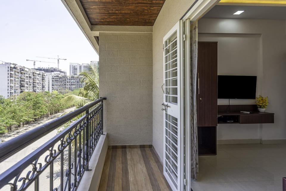 StayBird Divine Suites Business Hotel Hotel in Pune