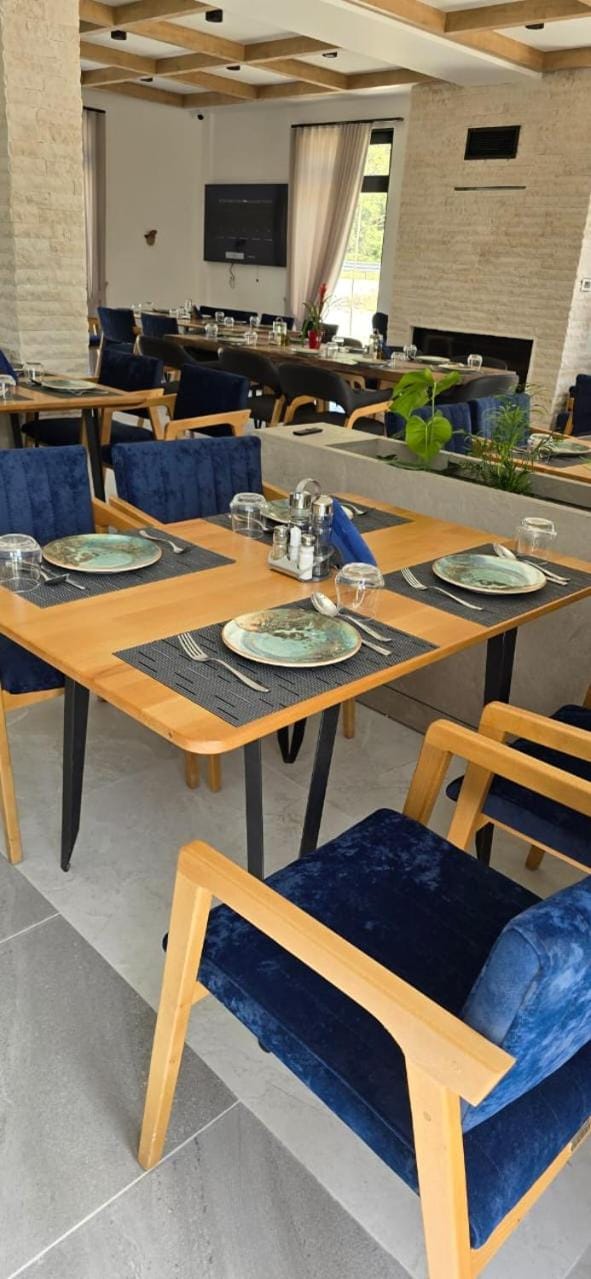 Lumi i Bardhe Hotel & Restaurant Hotel in Vlorë County, Albania