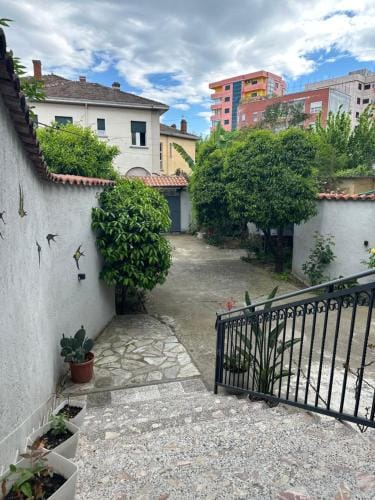 Birds Hostel Hostel in Montenegro