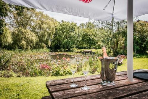 The Barking Buck Hotel in Broadland District