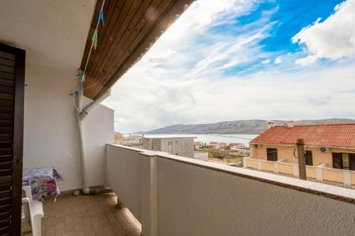 Apartments and rooms with parking space Zubovici, Pag - 16063 Hotel in Zadar County