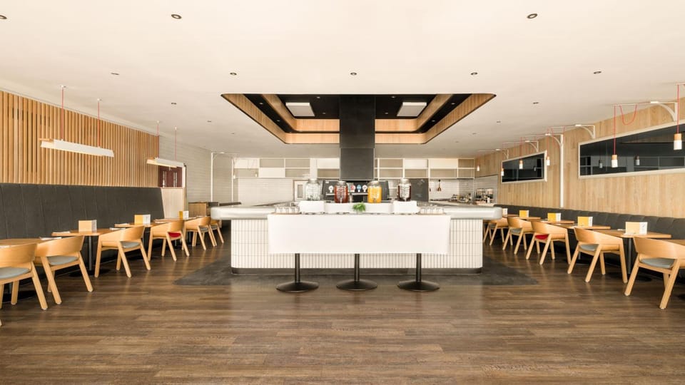 Holiday Inn Brighton Seafront By IHG Hotel in Hove