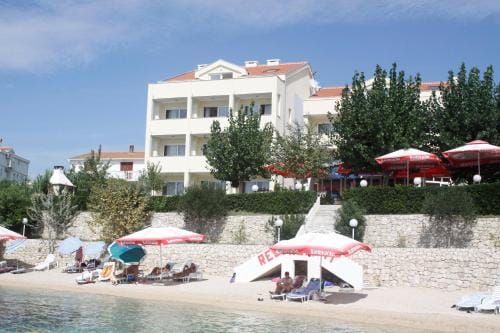 Rooms by the sea Rtina - Miletici, Zadar - 23280 Hotel in Zadar County