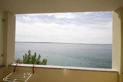 Rooms by the sea Rtina - Miletici, Zadar - 23280 Hotel in Zadar County