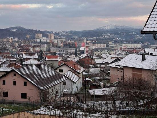 Cozy 1 bedroom apartment, AC, private parking, kitchenette, bathroom, etc Hotel in Federation of Bosnia and Herzegovina