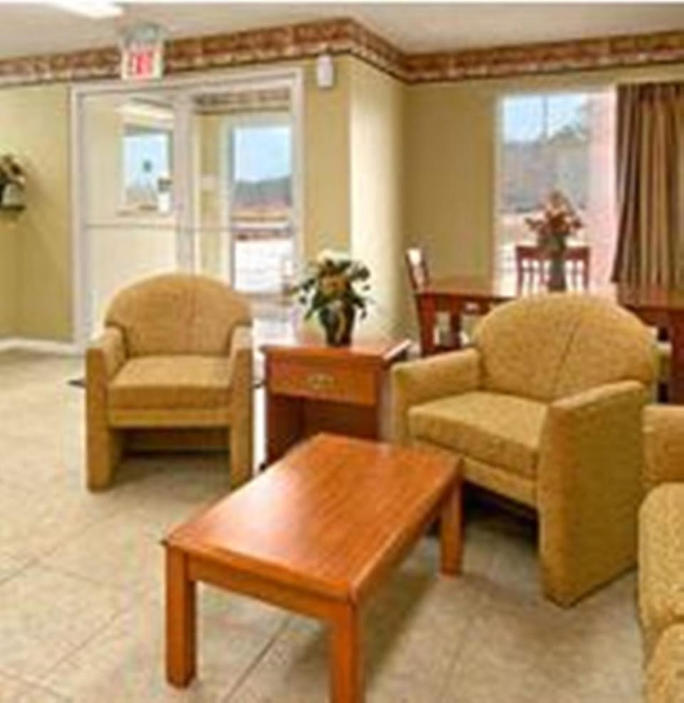 HomeGate Inn Louisville Hotel in Mississippi