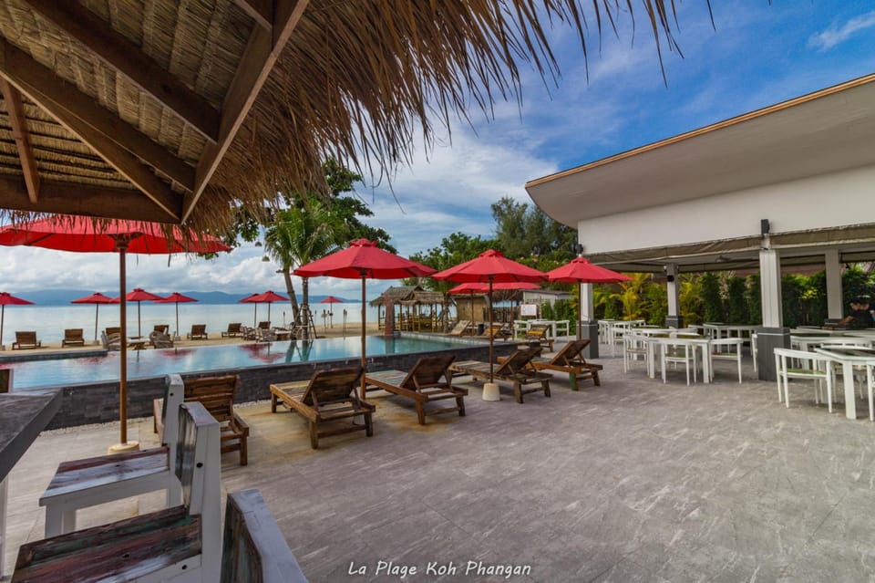 la plage resort & beach club Hotel in Ban Tai